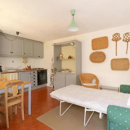 Appartamento Sunny Patio For 3 Lisbona