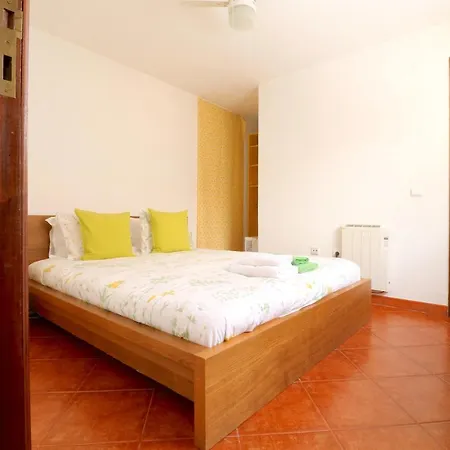 Sunny Patio For 3 * Lisbona