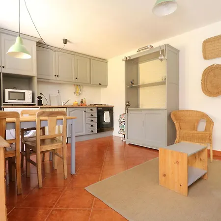 Sunny Patio For 3 Appartamento Lisbona