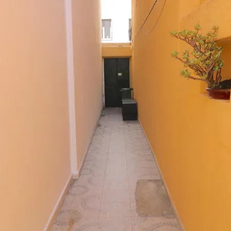 Sunny Patio For 3 Appartamento *